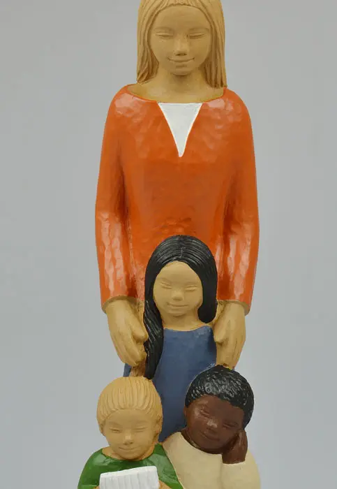 Figur Maria Mutter Gottes Königin der Welt (pic 3)