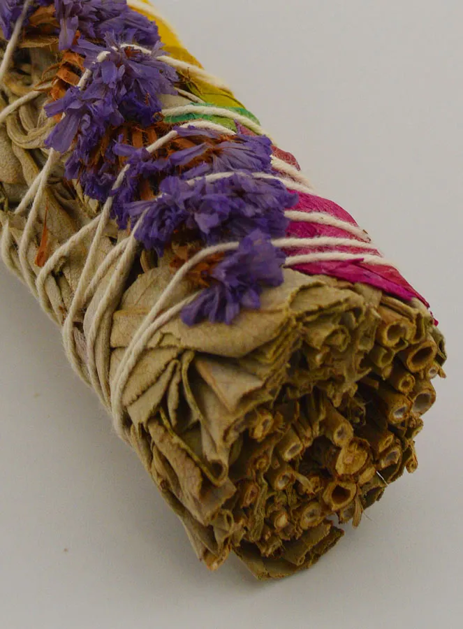 Weißer Salbei und Bunte Rosenblätter - Räucherbündel 30g (pic 4)