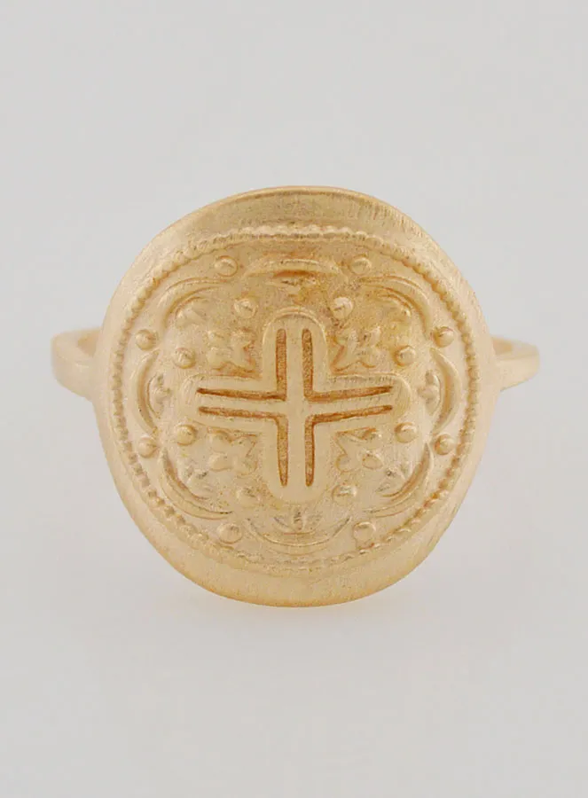 Ring mit Geschnitztem Kreuz Christi – Vergoldet – Größe 60 (pic 1)