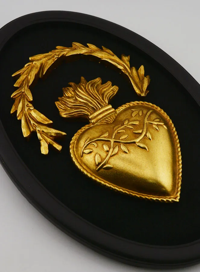 Ex Voto Wanddekoration Strahlendes Goldenes Herz auf Samt – 23 cm (pic 3)
