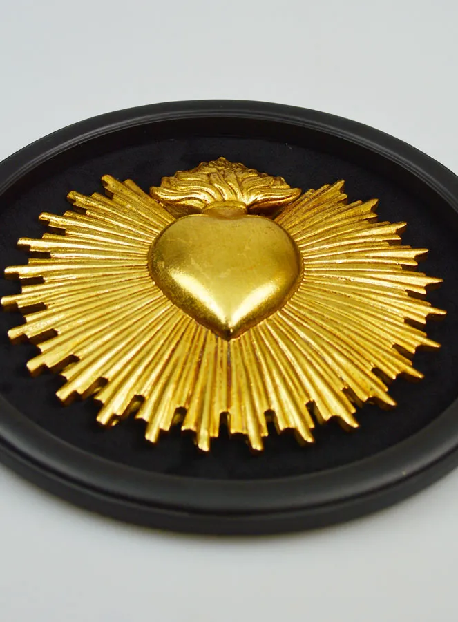 Runde Ex Voto Wanddekoration Goldenes Herz auf Samt – 29cm (pic 2)