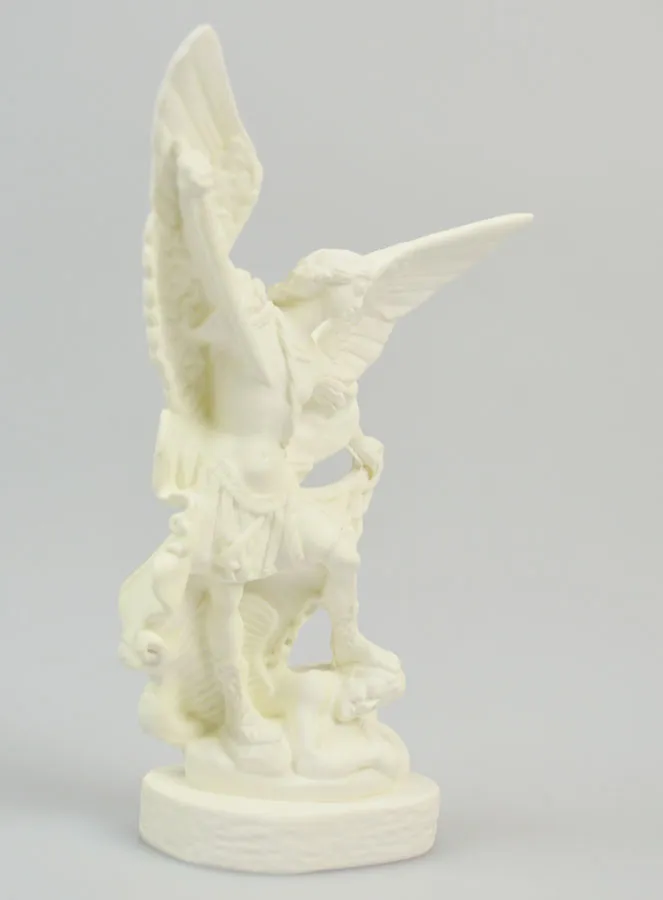 Figur des Heiligen Michael aus Phosphoreszierendem Harz – 12cm (pic 3)
