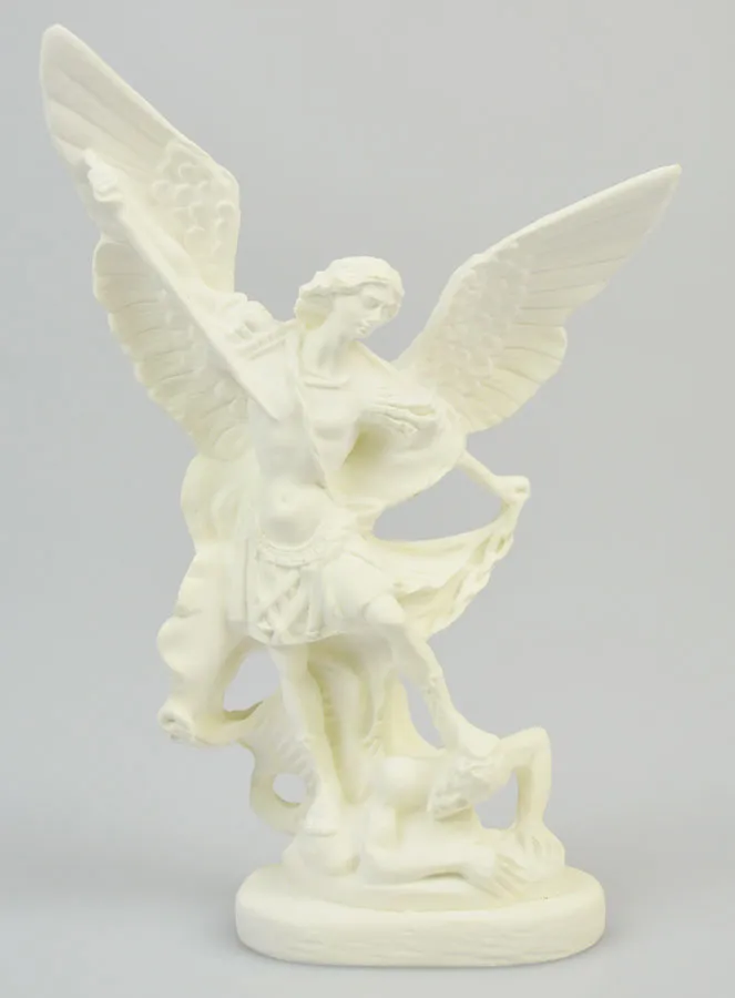 Statue des Heiligen Michael aus Phosphoreszierendem Harz – 15cm (pic 1)