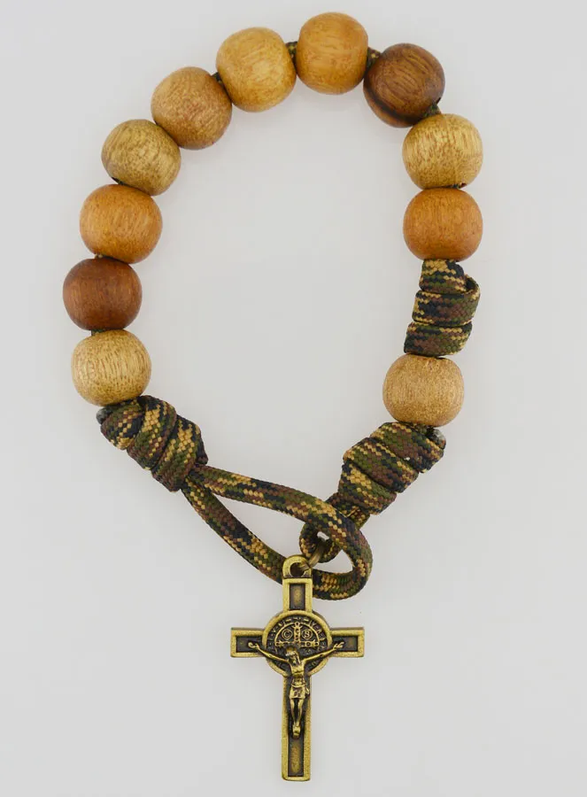Zehner Rosenkranz Armband große Perlen und Kreuz des Heiligen Benedikt (pic 1)