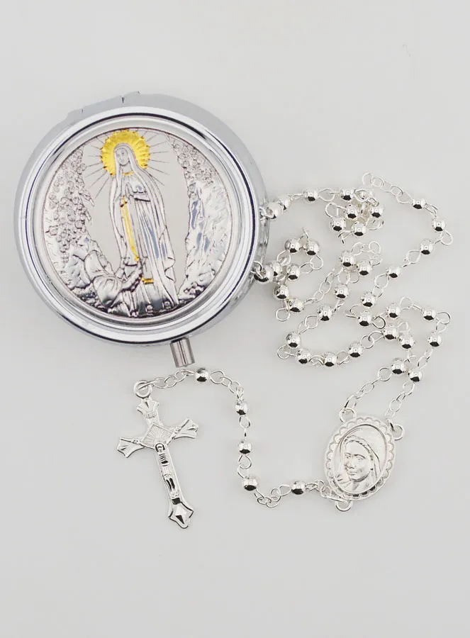 Rosenkranz und Dose Lourdes (pic 1)