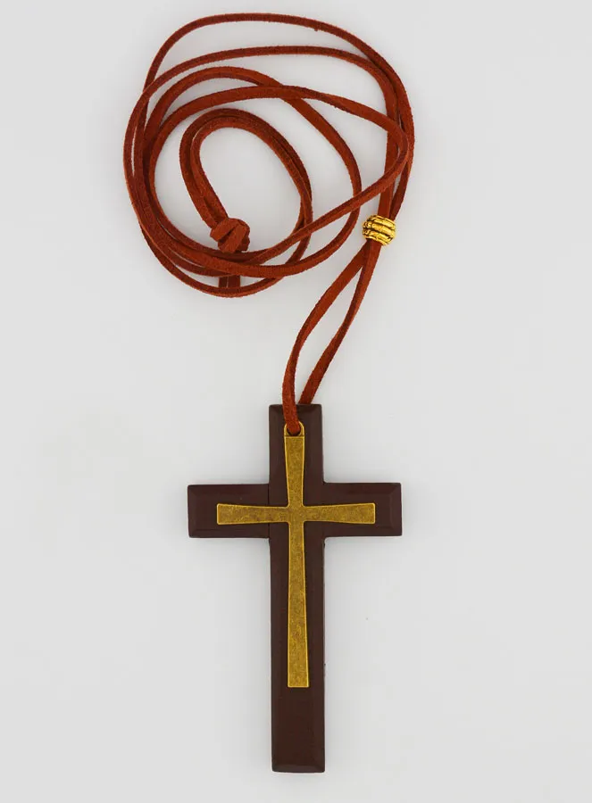 Erstkommunion Kreuz mit Kordel (pic 1)