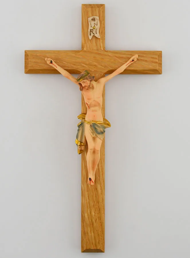 Kruzifix aus Lindenholz und Christus mit Blauem Tuch – 18cm (pic 1)