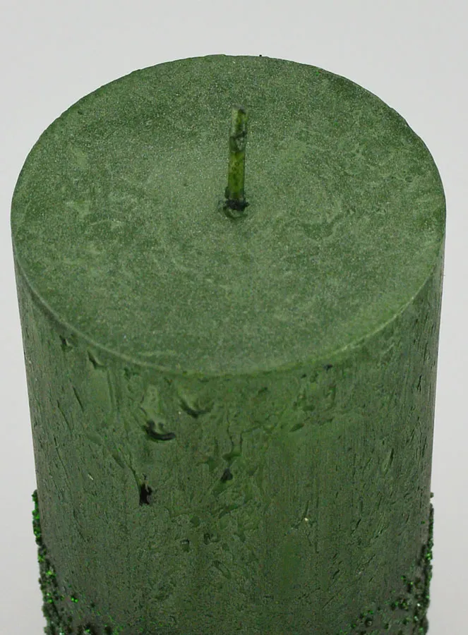 Weihnachtskerze mit Relief – Tannengrün (pic 4)