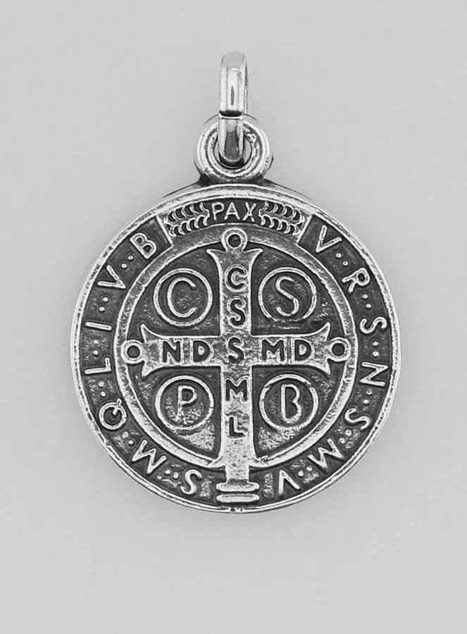 Versilberte Medaille des Heiligen Benedikt – 18mm (pic 1)