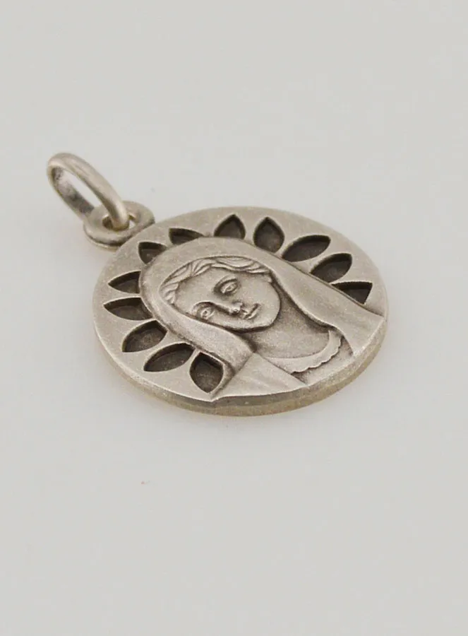 Anhänger Madonna mit Blütenblättern in Silber – 16mm (pic 3)