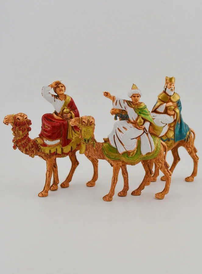 Krippenfiguren Die Heiligen Drei Könige auf einem Kamel – 6cm (pic 1)