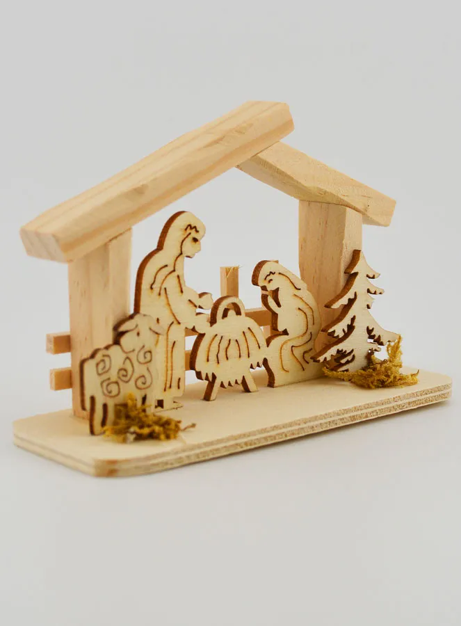 Krippe aus Naturholz – 10cm (pic 3)