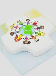 Kinderkreuz aus Ahornholz - Erdkugel