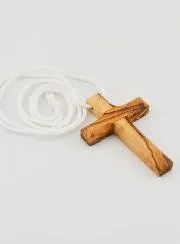 Kommunion Kreuz Umhängekreuz aus Olivenholz