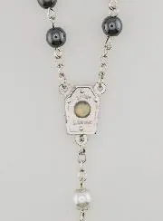 Lourdes Rosenkranz Schwarze und Weiße Perlen - Medaille Lourdes-Wasser