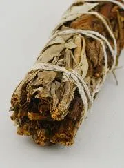 Smudge Stick aus Weißem Salbei und Schwarzer Yerba Santa