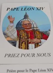 Religiöser Weihrauch Palo Santo und Gebet für Papst Leo XIV