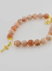 Armband aus Sonnenstein 8mm – Engel und Kreuz