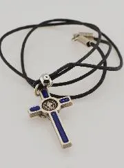 Religiöse Halskette Kreuz des Heiligen Benedikt - Blau