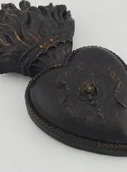 Ex Voto Wanddekoration Blumen-Herz Schwarz und Bronze – 13 cm