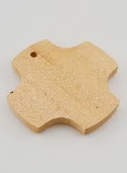 Kreuz aus Ahornholz – Meine Taufe