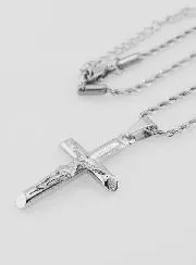 Religiöse Halskette mit Christuskreuz aus Silberfarbenem Edelstahl
