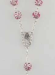 Rosenkranz aus Rosa Perlen – Wunderbare Medaille und Barockes Kreuz
