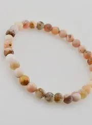 Edelstein Armband aus Rosa Opal 6mm