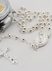 Rosenkranz und Dose Barmherziger Jesus