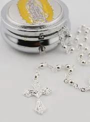 Set Rosenkranz und Dose Mutter Gottes von Guadalupe