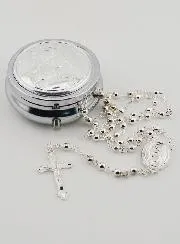 Rosenkranz und Dose Madonna mit Kind