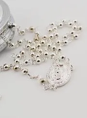 Set Rosenkranz mit Dose Madonna und Kind