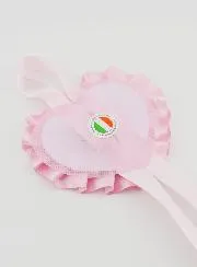 Taufgeschenk – Medaillon für Babywiege mit Herz Engel Laterne