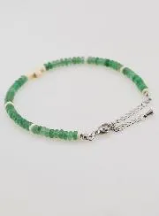Armband mit Kreuz und Steinen aus Grünem Glas