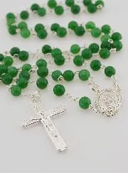 Rosenkranz aus Natursteinen – Jade