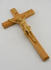Kruzifix aus Naturbelassener Eiche mit Christusfigur – 22cm