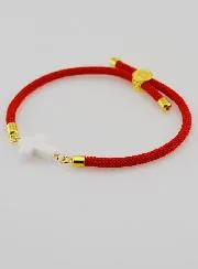 Religiöses Armband mit Kreuz – Rot