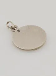 Anhänger Madonna mit Blütenblättern in Silber – 16mm