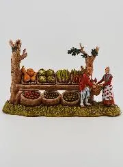 Krippenfigur Obst- und Gemüsehändler mit Verkaufsstand – 6 cm