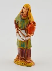 Krippenfigur Frau mit Krug – 6 cm