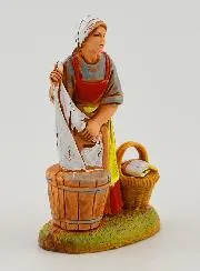Krippenfigur Waschfrau – 6cm