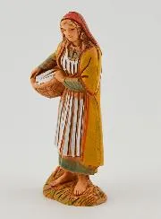 Krippenfigur Frau mit Wäschekorb – 6cm