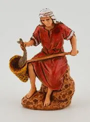 Krippenfigur Fischer mit Kescher – 6cm