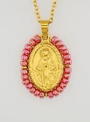 Wunderbare Medaille + Kette – Perlen in Perlmutt-Rosa