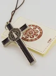Anhänger Benediktus - Kreuz Braun 8 cm